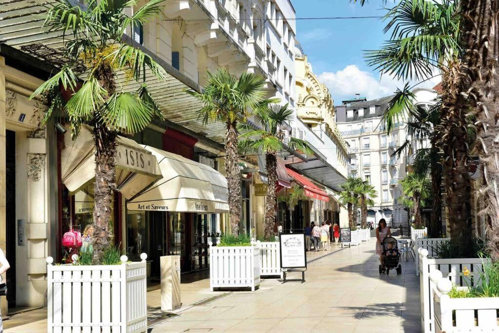 L'Opaline - Proche Gare Apartment Vichy Bagian luar foto